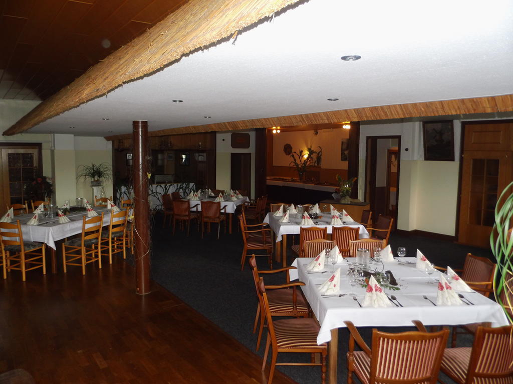 Hotel Zum Lutten Didi Friedeburg Luaran gambar