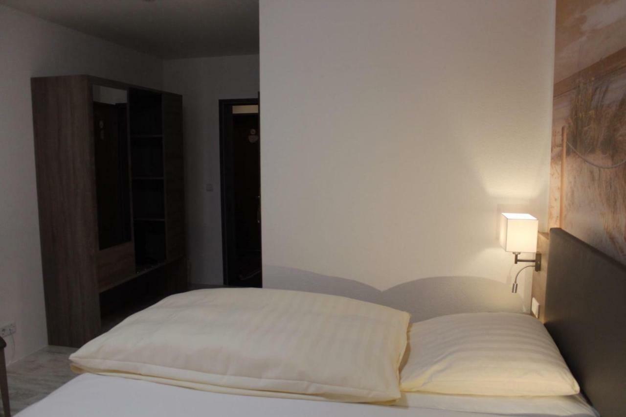 Hotel Zum Lutten Didi Friedeburg Luaran gambar