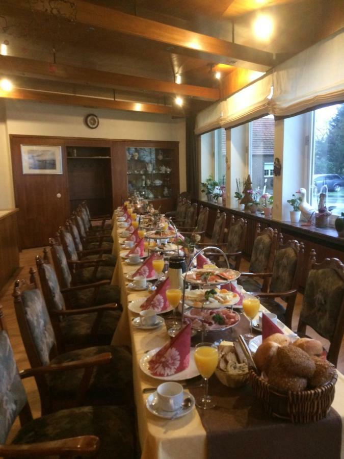 Hotel Zum Lutten Didi Friedeburg Luaran gambar
